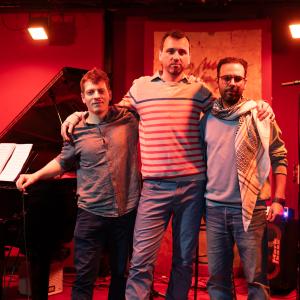 The Hive "The Hive" / Pascal Su, Kais Frihat et Achille Gabry